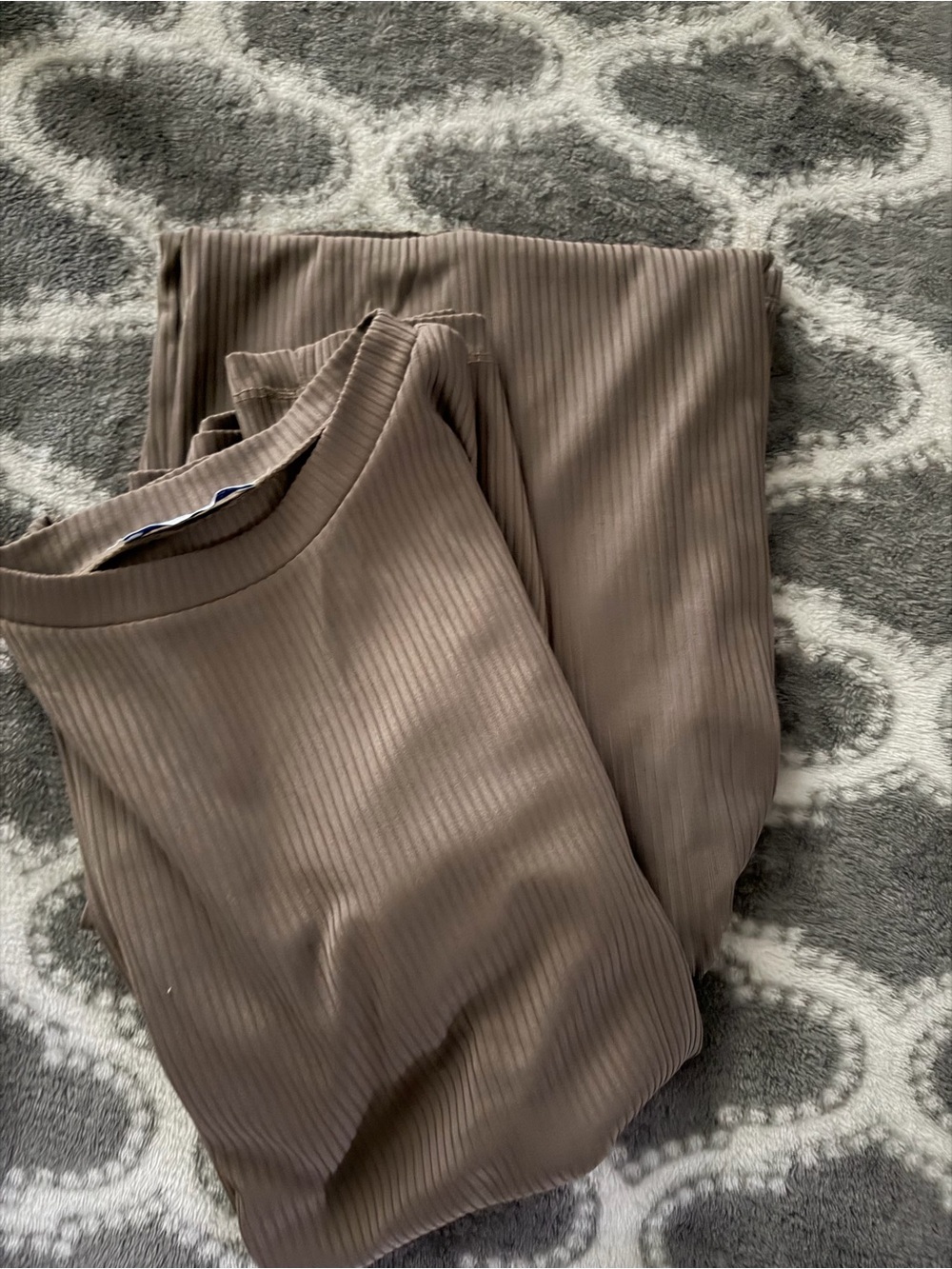 Zara Ribbed Set in Taupe - Picture 3 of 7